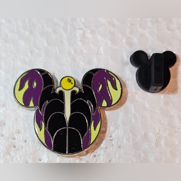 Other - Disney Villains Mickey Icon Mystery Pin Set - Maleficent Pin -